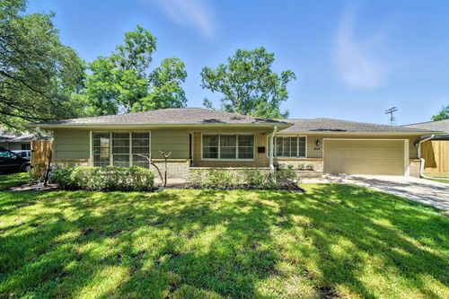 808 Carol St, Bellaire, TX, 77401-4713 | Card Image