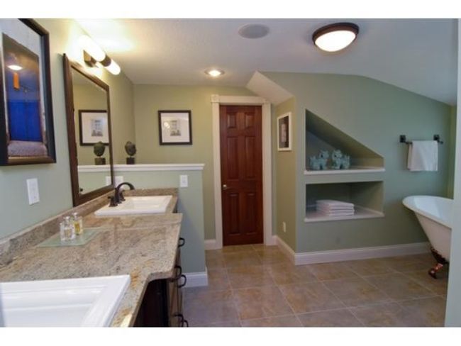 Master Bath | Image 6