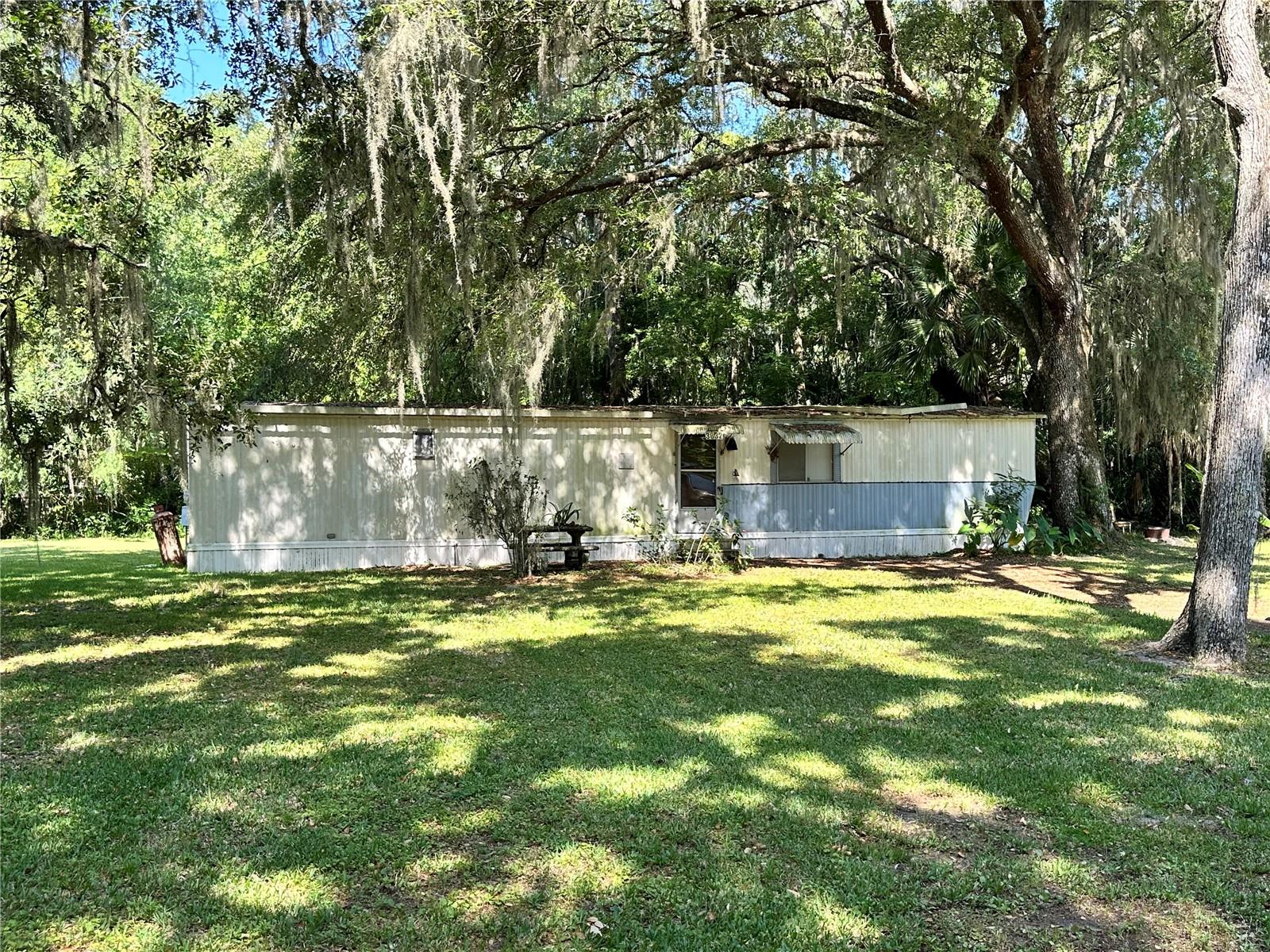 Cr 405n , Lake Panasoffkee, FL 33538