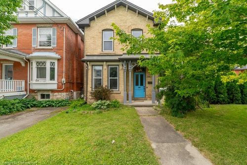 394 Woolwich St, Guelph, ON, N1H3W7 | Card Image