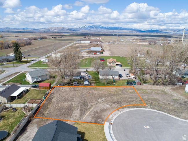 Drone / aerial view with a residential view and a mountain view | Image 7