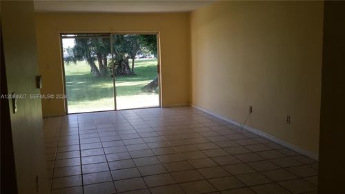 d101-7400 Miami Lakes Dr, Miami Lakes, FL, 33014-6844 | Card Image
