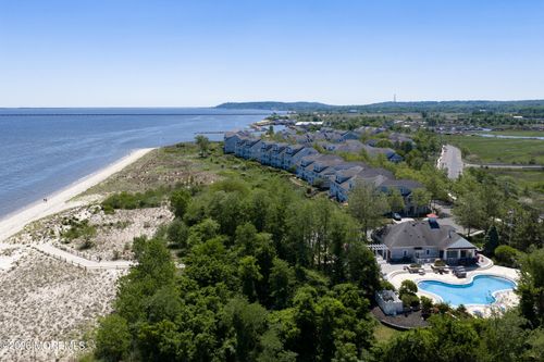 12 Skimmer Ln, Port Monmouth, NJ, 07758-1661 | Card Image