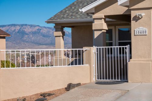 10400 Don Giovanni Place Nw, Albuquerque, NM, 87114 | Card Image