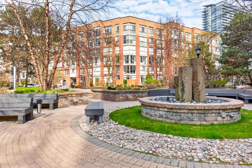620-20 Southport St, Toronto, ON, M6S4Y8 | Card Image