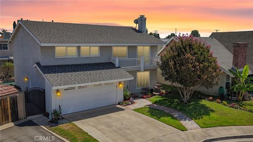 7442 Susan Cir, La Palma, CA, 90623-1325 | Card Image