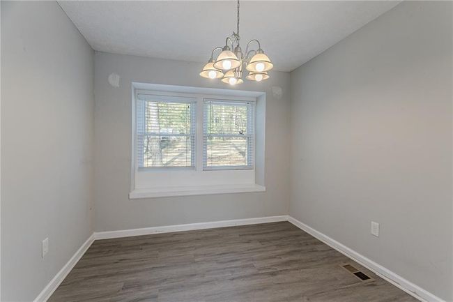 477 Victoria Rd, House other with 3 bedrooms, 2 bathrooms and 4 parking in Woodstock GA | Image 9