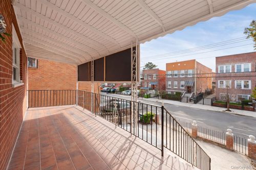 1031 E 225th St, Bronx, NY, 10466-4803 | Card Image