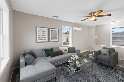 b-5244 Leeland St, Houston, TX, 77023-2022 | Card Image