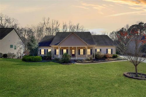 1079 Monticello Dr, Monroe, GA, 30655-5693 | Card Image