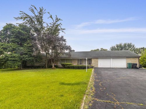 N69W15889 Eileen Avenue, Menomonee Falls, WI, 53051 | Card Image