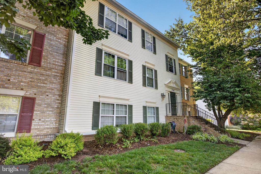 Residential in FALLS CHURCH 3