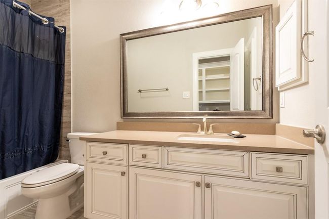 2nd Floor Bathroom | Image 31
