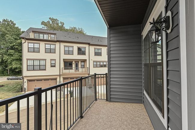 12569 Todd Ln, Townhouse with 4 bedrooms, 4 bathrooms and null parking in FAIRFAX VA | Image 40