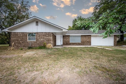 504 E Paul, Allen, OK, 74825-9207 | Card Image