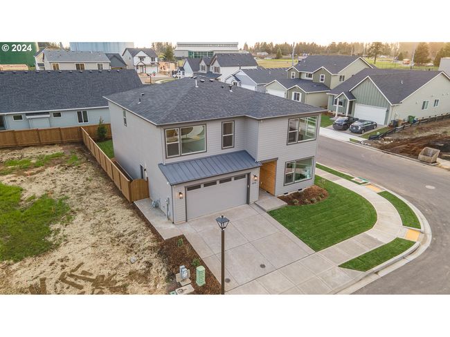8870 Sw Mohegan Ln, House other with 5 bedrooms, 3 bathrooms and 3 parking in Tualatin OR | Image 44