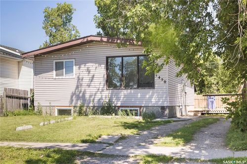 1450 15th St W, Prince Albert, SK, S6V3T1 | Card Image