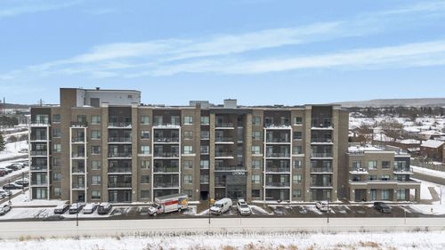 222-5055 Greenlane Rd, Lincoln, ON, L0R1B3 | Card Image