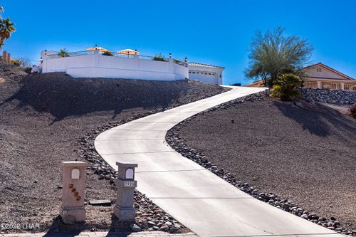 3928 Flying Cloud Ln, Lake Havasu City, AZ, 86406-9207 | Card Image
