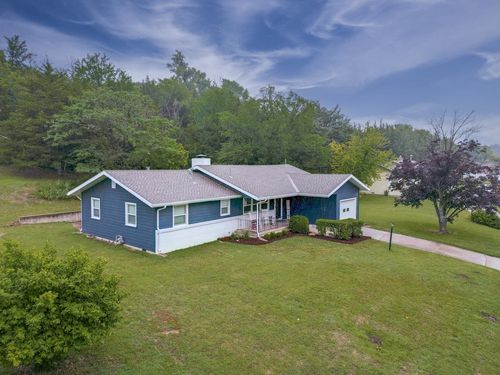 410 Highland Dr, Arkansas City, KS, 67005-3819 | Card Image