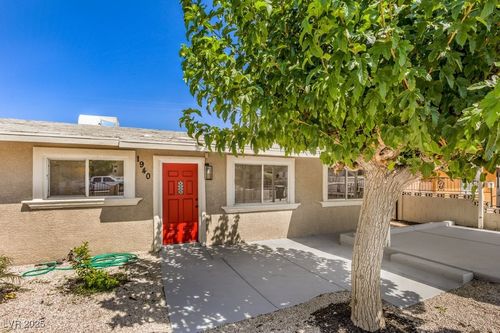 1940 Leona St, Las Vegas, NV, 89106-2661 | Card Image