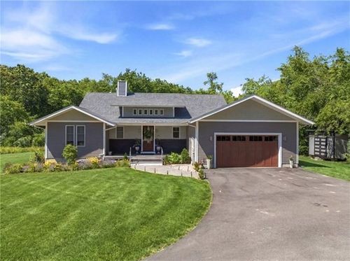 685C Curtis Corner Rd, South Kingstown, RI, 02879-1542 | Card Image