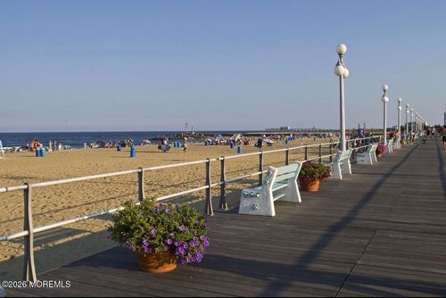 200 1st Ave, Avon-by-the-sea, NJ, 07717-1303 | Card Image