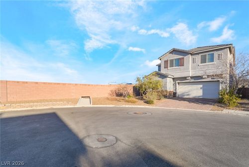 5946 Roaring Canyon Ct, Las Vegas, NV, 89139-7549 | Card Image