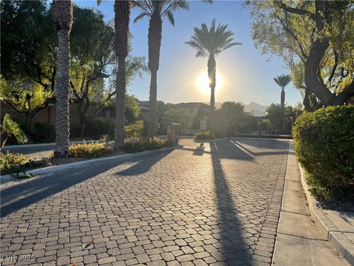 4410 Palisades Canyon Cir, Las Vegas, NV, 89129-5363 | Card Image
