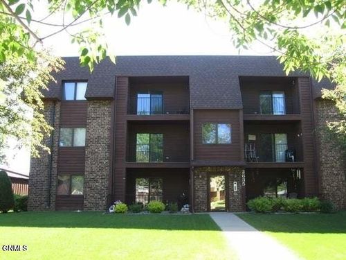 5-2635 Gateway Ave, Bismarck, ND, 58503-0531 | Card Image