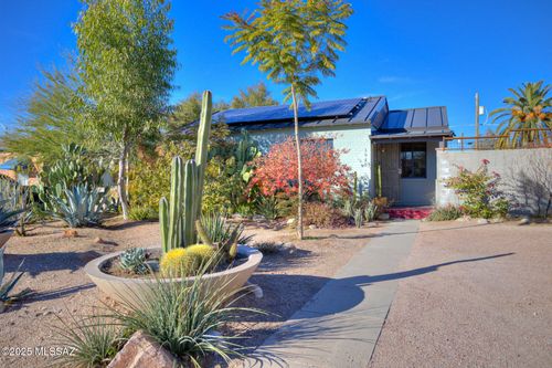 1915 E 10th St, Tucson, AZ, 85719-5923 | Card Image