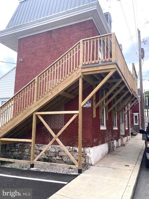 b-21 Marble St, LEWISTOWN, PA, 17044-1822 | Card Image