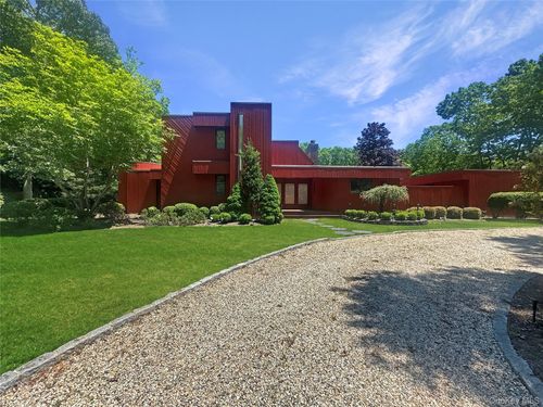 18 Quarter Ct, Westhampton, NY, 11977-1004 | Card Image