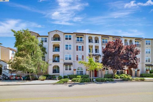 apt-414-3290 Maguire Way, Dublin, CA, 94568-4709 | Card Image