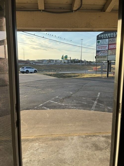 1108-s-i-35-frontage-400 Chisholm Valley Drive, Round Rock, TX, 78681 | Card Image