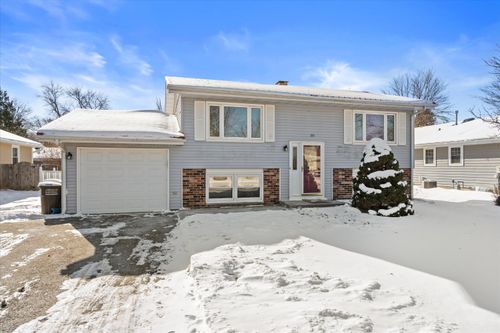 711 E Harvard St, Oconomowoc, WI, 53066-2949 | Card Image