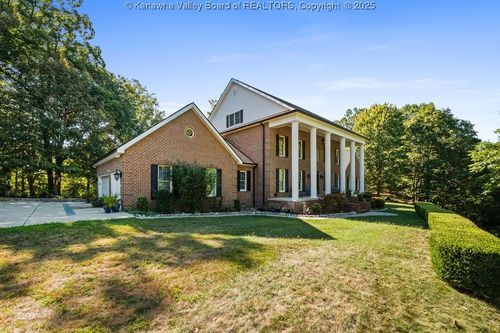 225 Brooke Ln, Nitro, WV, 25143-1786 | Card Image