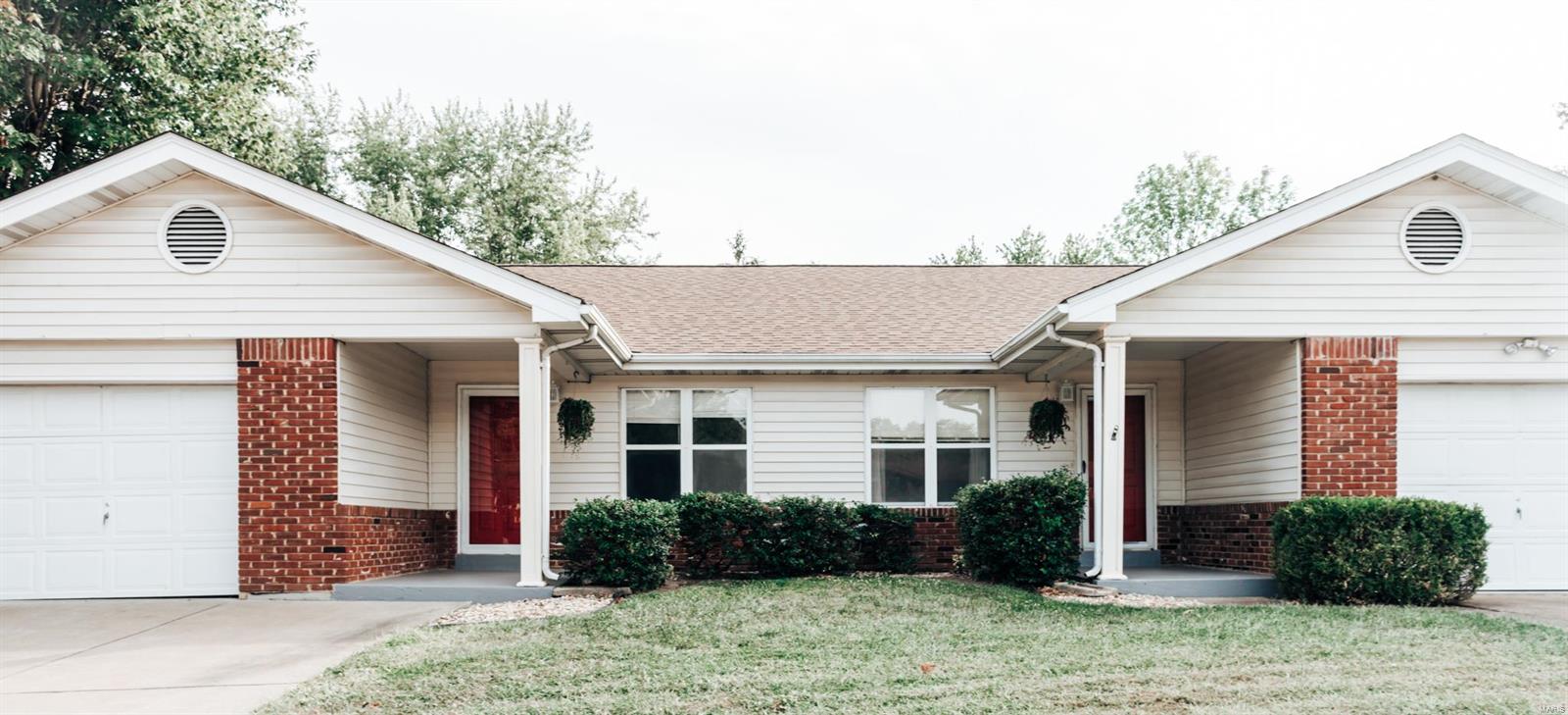 Muegge Rd, Saint Charles, MO 63303