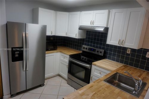 apt-211-15480 Sw 82nd Ln, Miami, FL, 33193-5008 | Card Image
