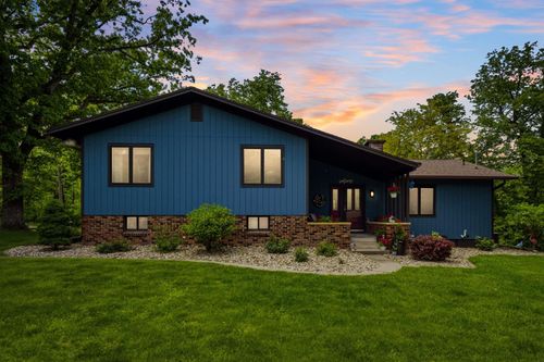 1621 Picturesque Drive, Cedar Falls, IA, 50613 | Card Image