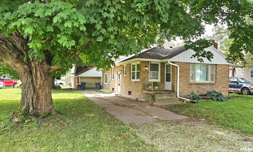510 W Myrtle St, Canton, IL, 61520-3524 | Card Image