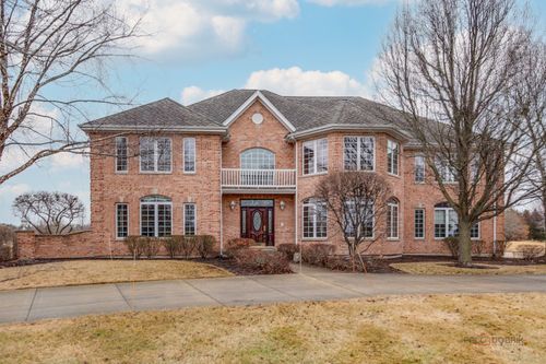 37181 N Fox Hill Dr, Wadsworth, IL, 60083-9583 | Card Image