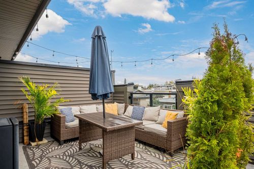 51-7811 209 St, Langley, BC, V2Y0P2 | Card Image