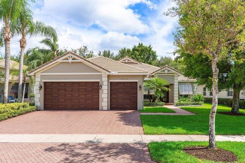 8940 New Hope Ct, Royal Palm Beach, FL, 33411-4511 | Card Image