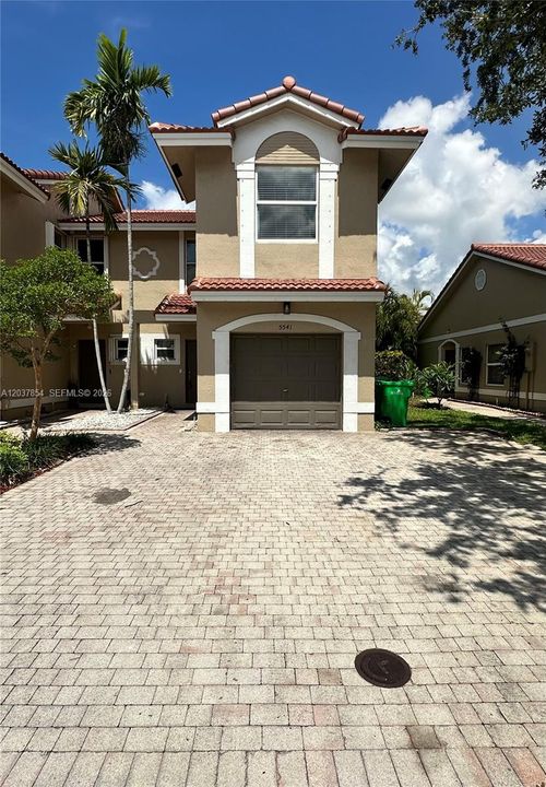 5541 Nw 90th Ter, Sunrise, FL, 33351-7774 | Card Image