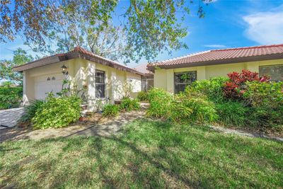 1 - 4573 Pine Green Trail, House other with 3 bedrooms, 2 bathrooms and null parking in Sarasota FL | Image 2