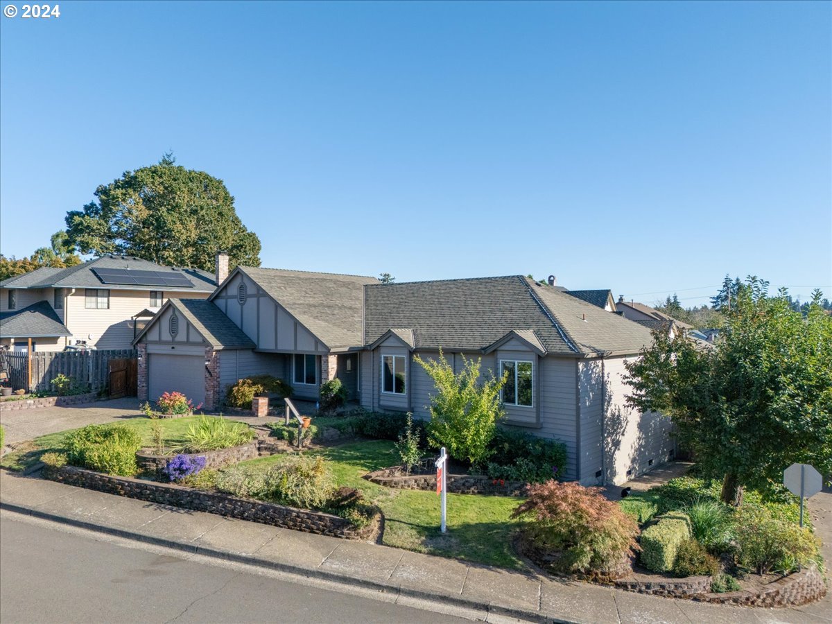 Melinda St, Beaverton, OR 97007