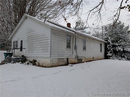 9713 Highway 150, Greenville, IN, 47124-9670 | Card Image