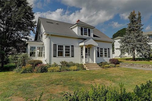 405 Maple Avenue, Barrington, RI, 02806 | Card Image