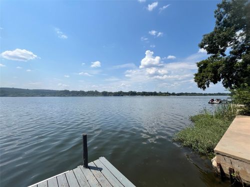 1214 Pecan Dr, Marble Falls, TX, 78654-7270 | Card Image
